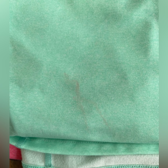 Three Reebok performance long sleeve - Picture 6 of 6